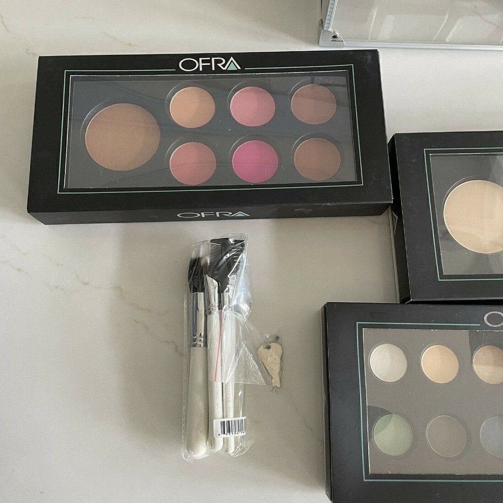 OFRA‎ PRO Professional Makeup Kit Set Exclusive Clear Case NEW - Picture 3 of 4